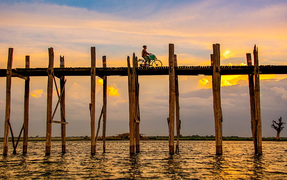 U Bein Bridge, Myanmar. Famous bridge built in 1850, oldest and longest teakwood bridge in world.